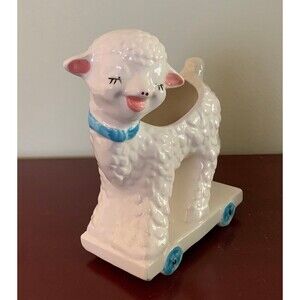 Vintage lamb planter - A1 condition  - Vintage nursery decor - princess plaster
